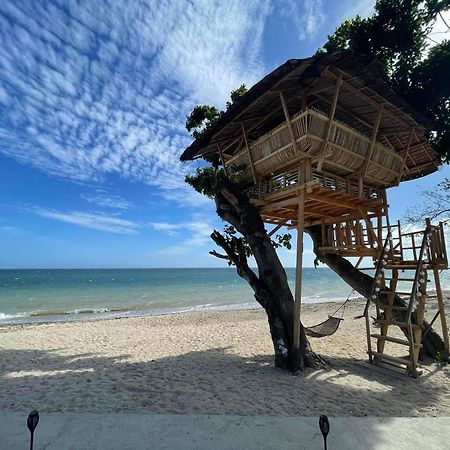 D' Beach Resort Puerto Princesa Exterior photo